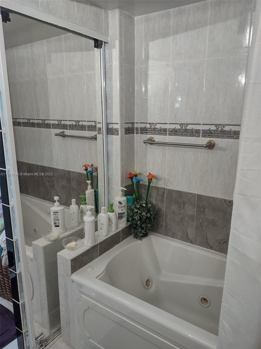 MIMOSA CONDO - Residential