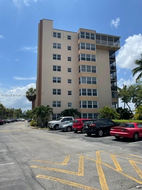 ROYAL BAHAMIAN WEST - Residential Lease