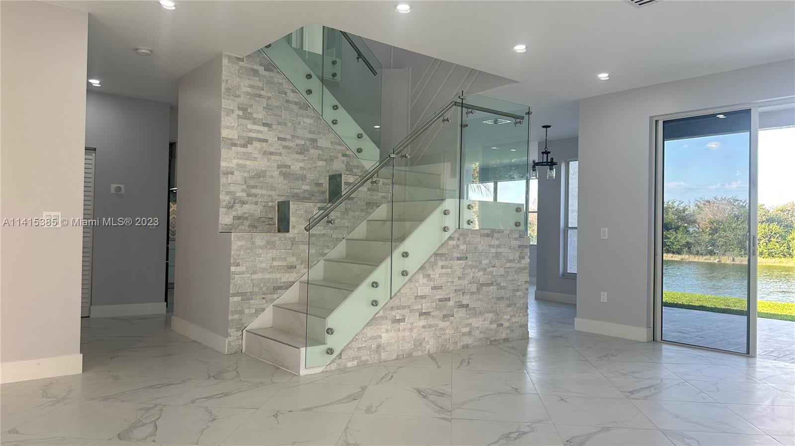 SILVER LAKES PHASE III RE - Residential Lease