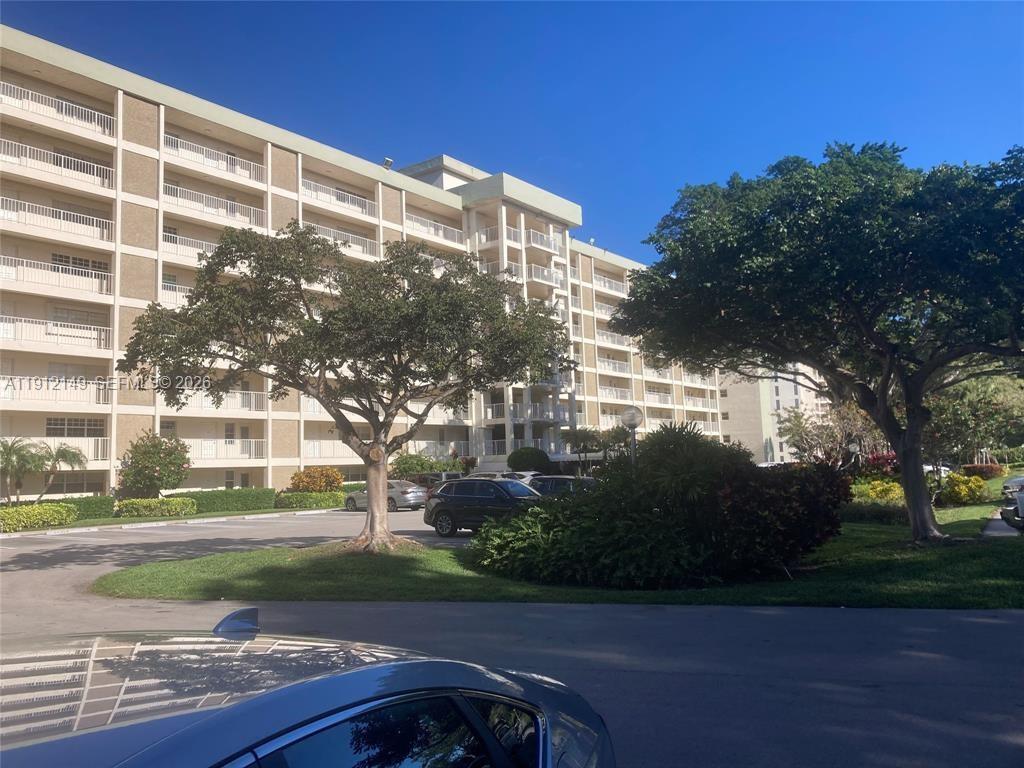 NO 51 PALM-AIRE COUNTRY C - Residential