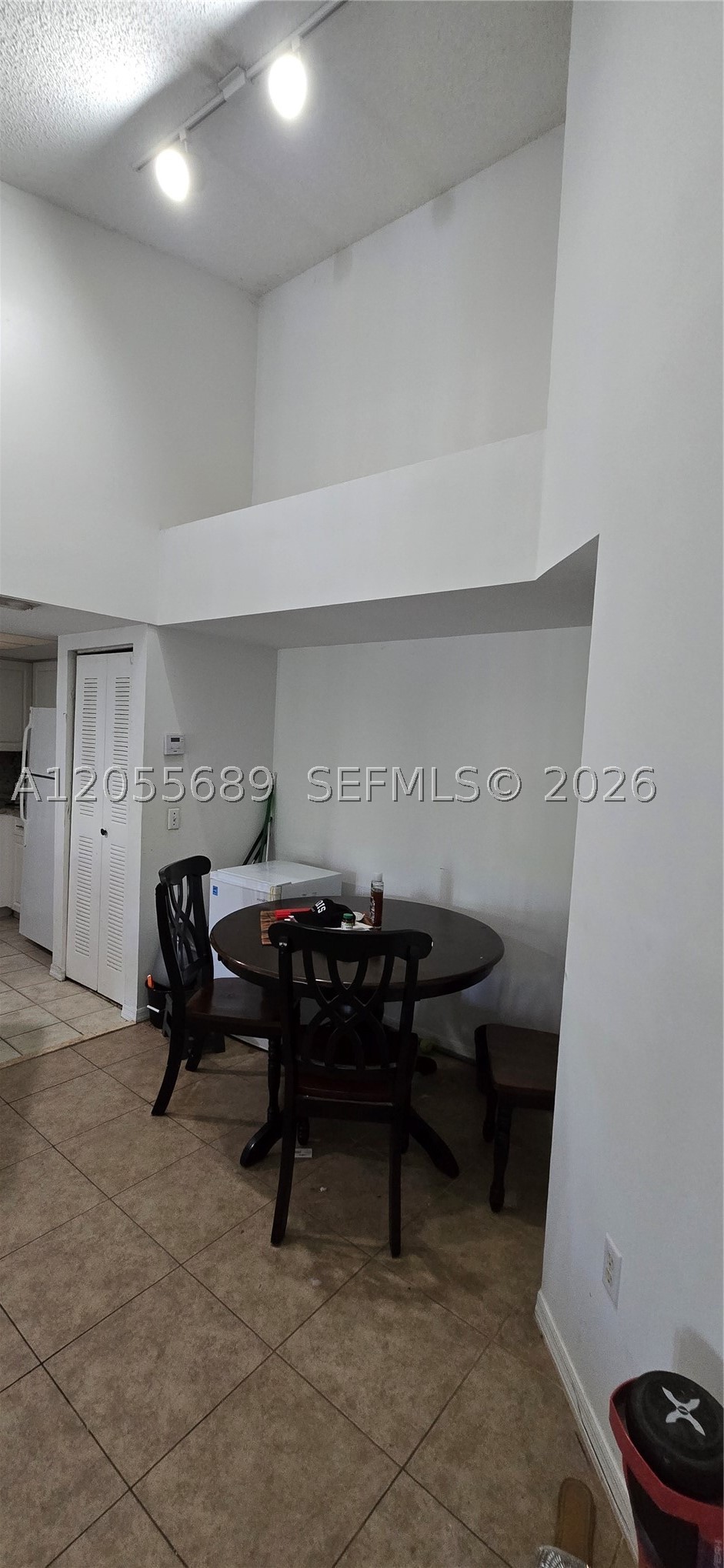 GRAND ISLES CONDO - Residential