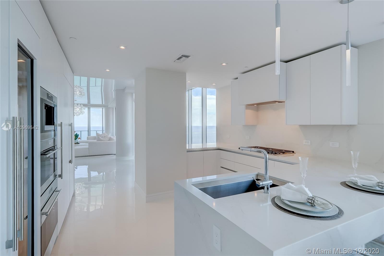 2200 FORT LAUDERDALE BEAC - Residential