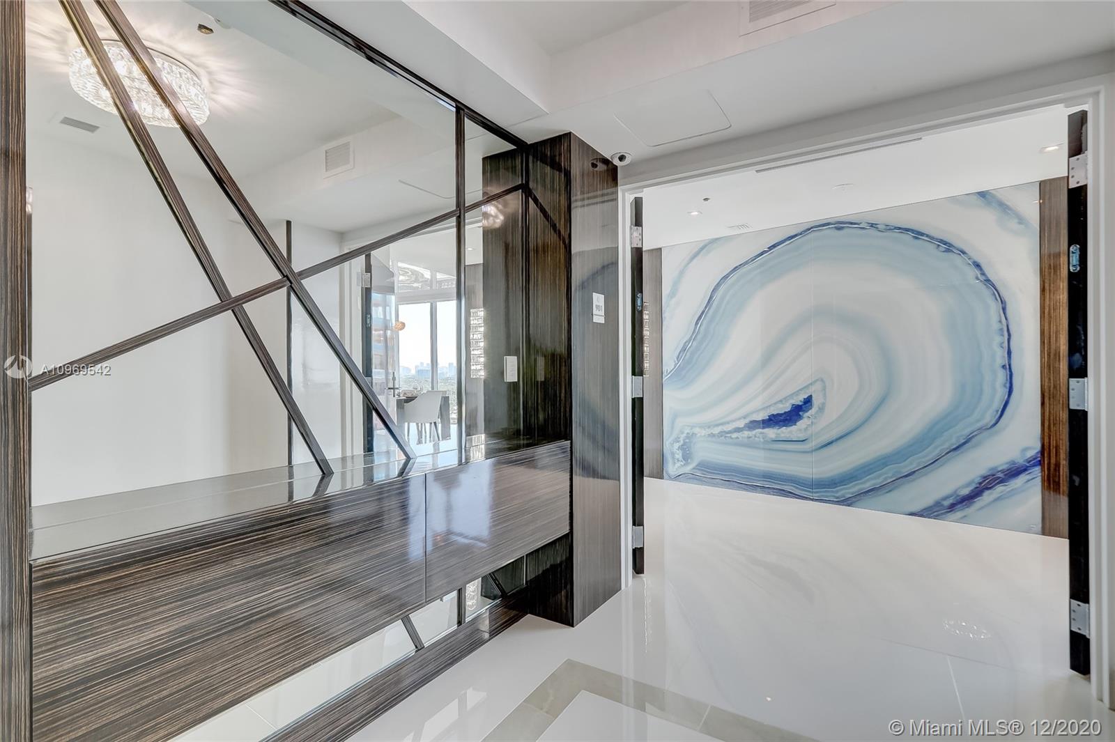 2200 FORT LAUDERDALE BEAC - Residential