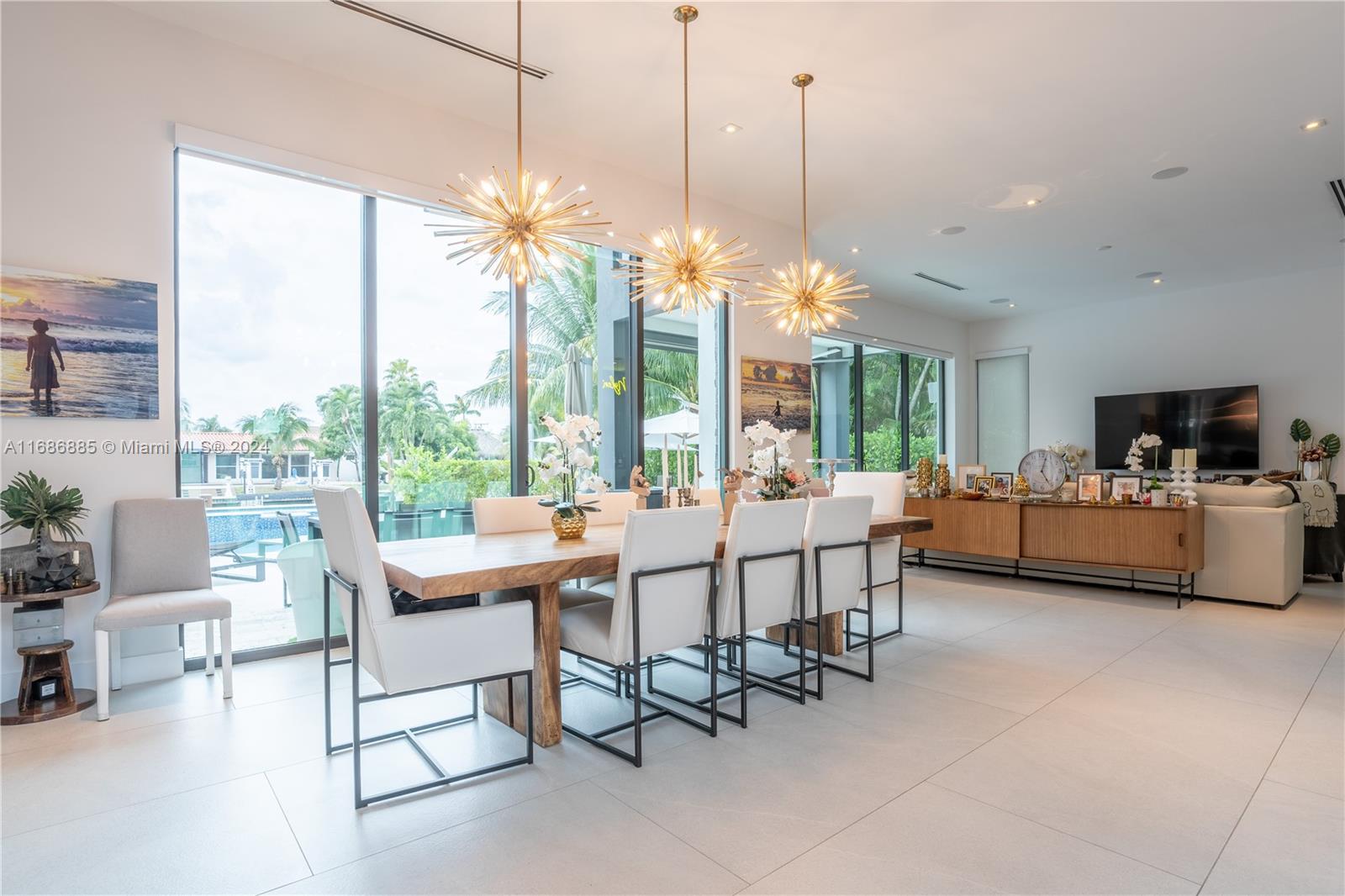 CORONADO HARBOR - Residential