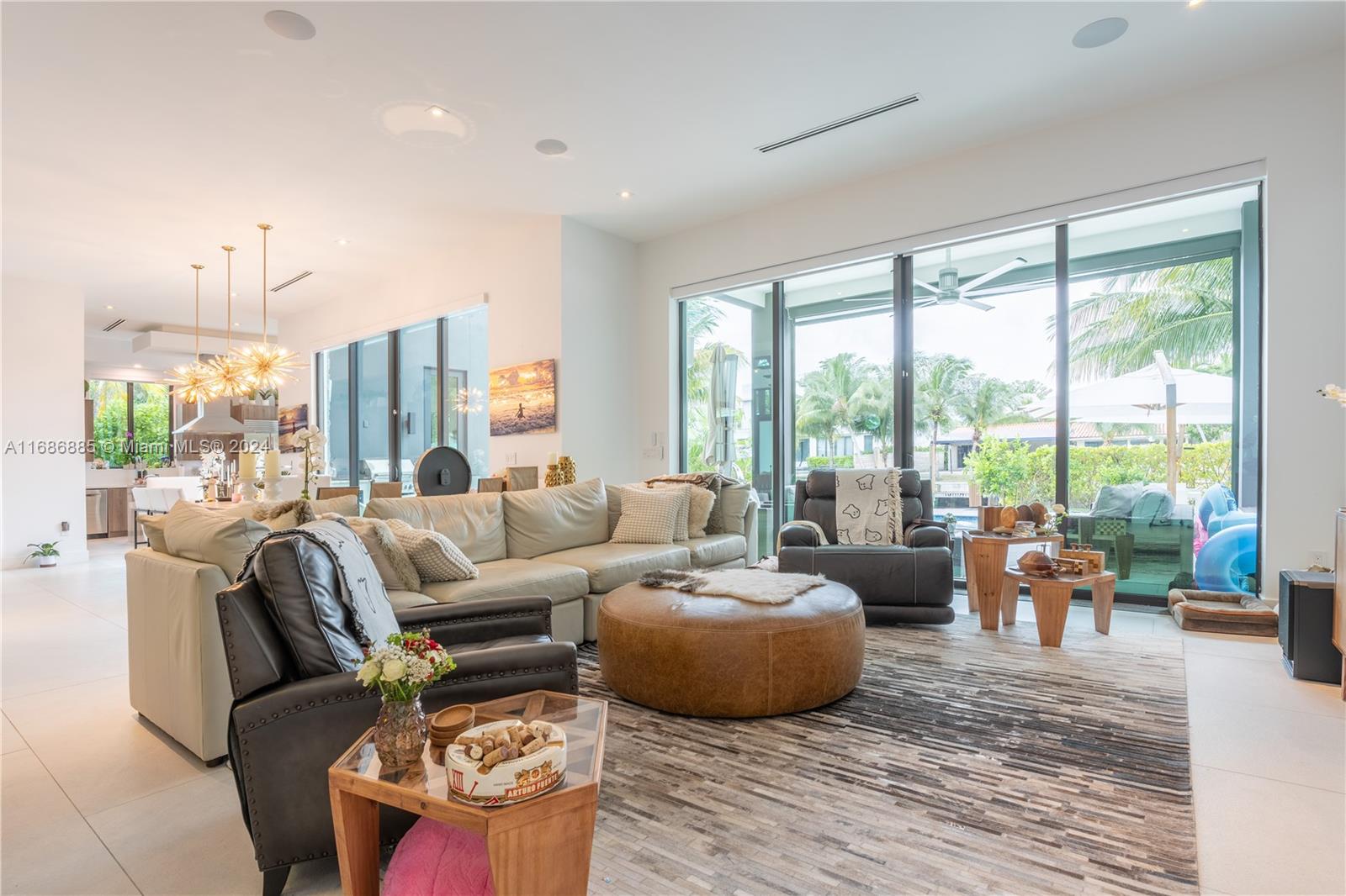 CORONADO HARBOR - Residential