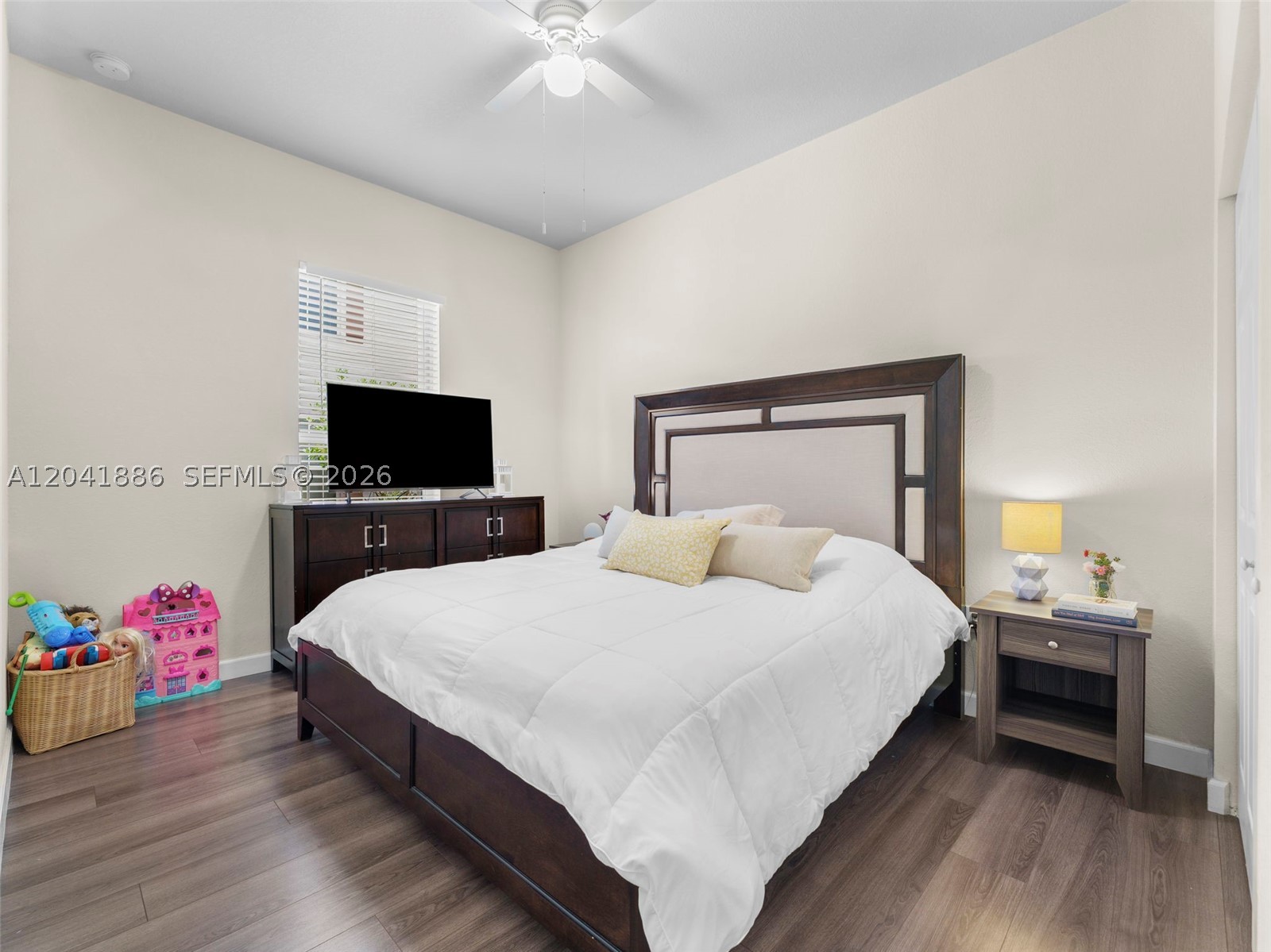 KENDALL COMMONS RESIDENTI - Residential