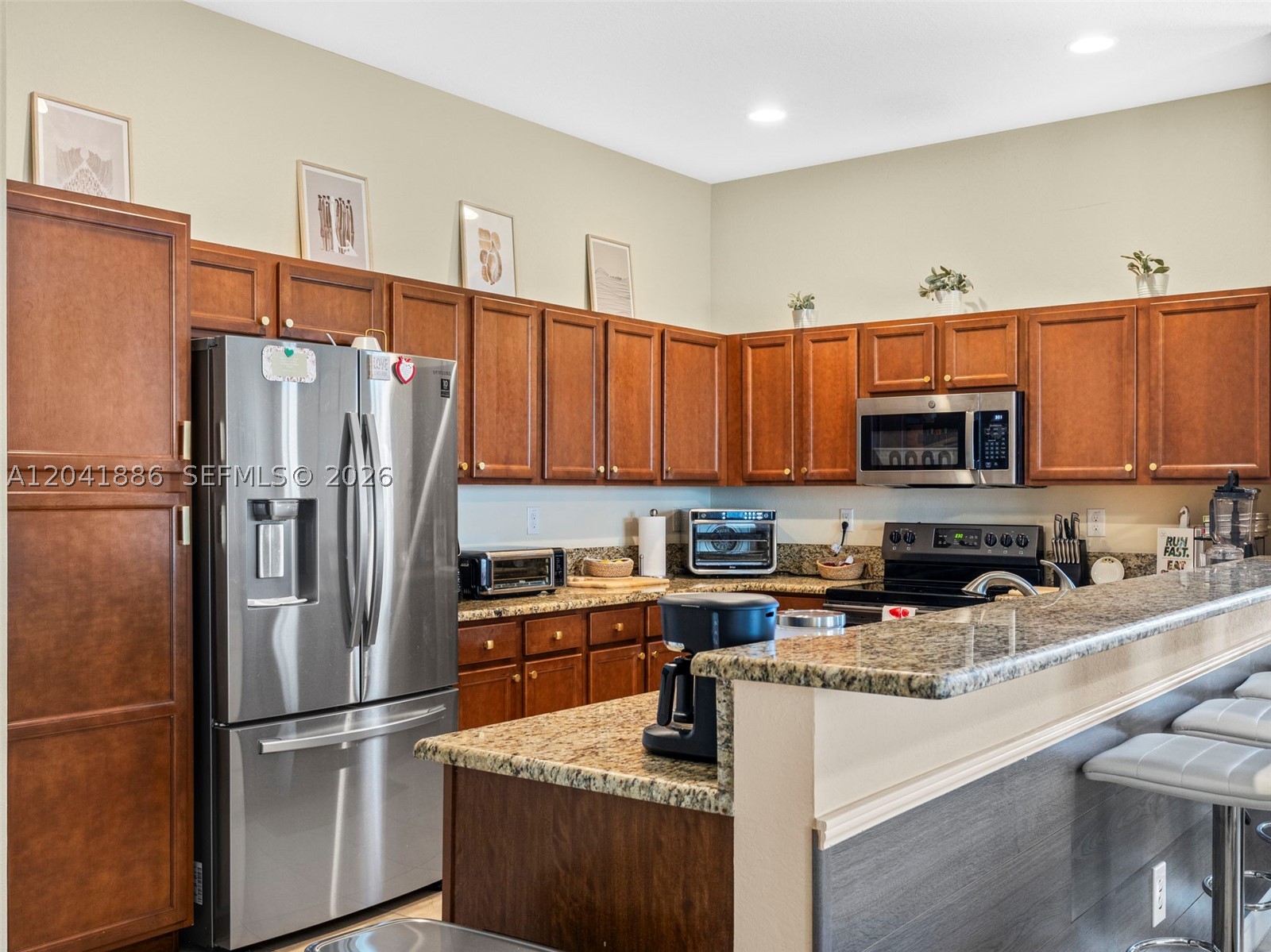 KENDALL COMMONS RESIDENTI - Residential