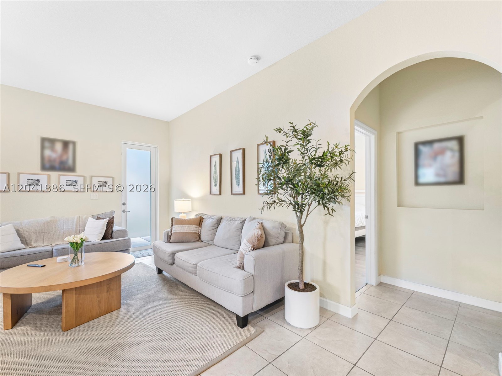 KENDALL COMMONS RESIDENTI - Residential