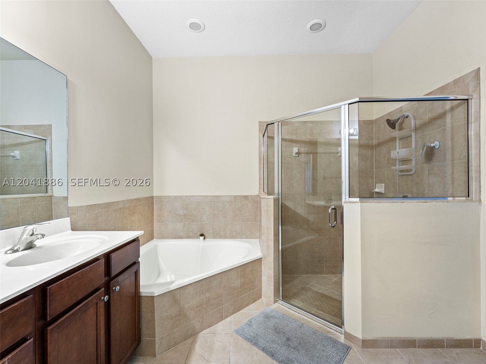 KENDALL COMMONS RESIDENTI - Residential