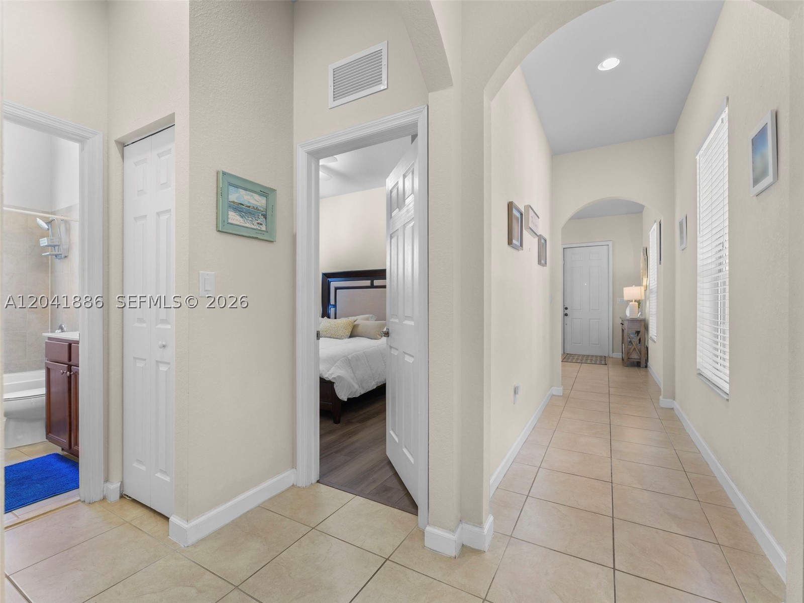 KENDALL COMMONS RESIDENTI - Residential