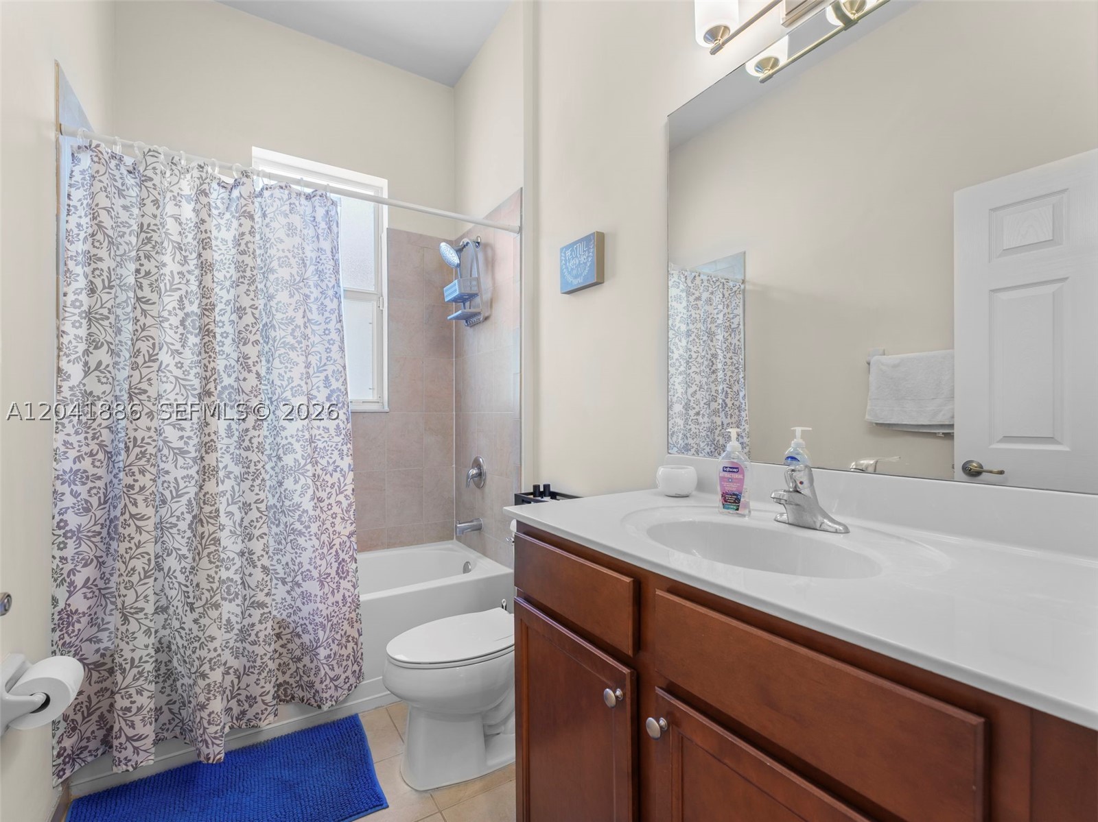 KENDALL COMMONS RESIDENTI - Residential