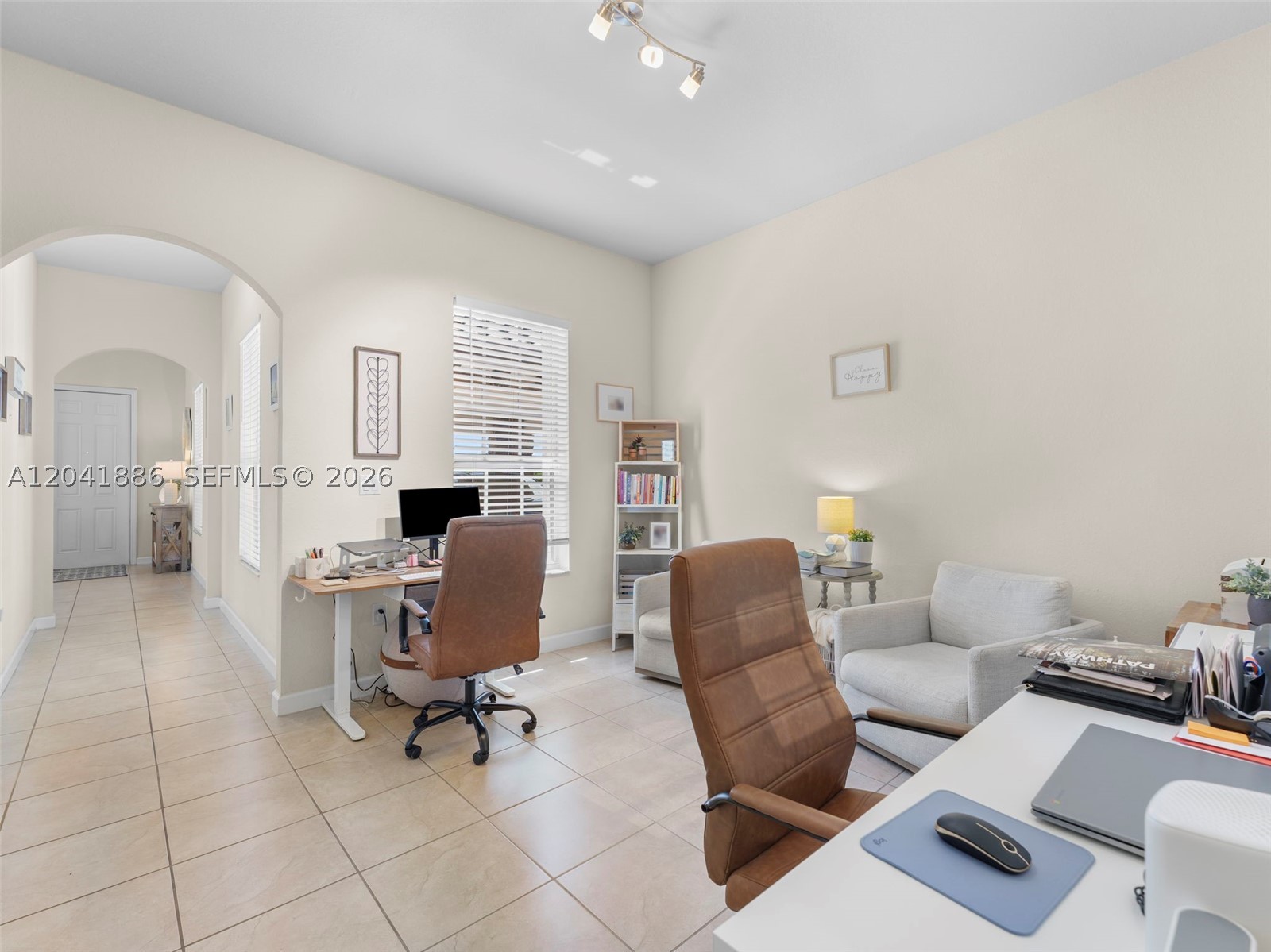 KENDALL COMMONS RESIDENTI - Residential