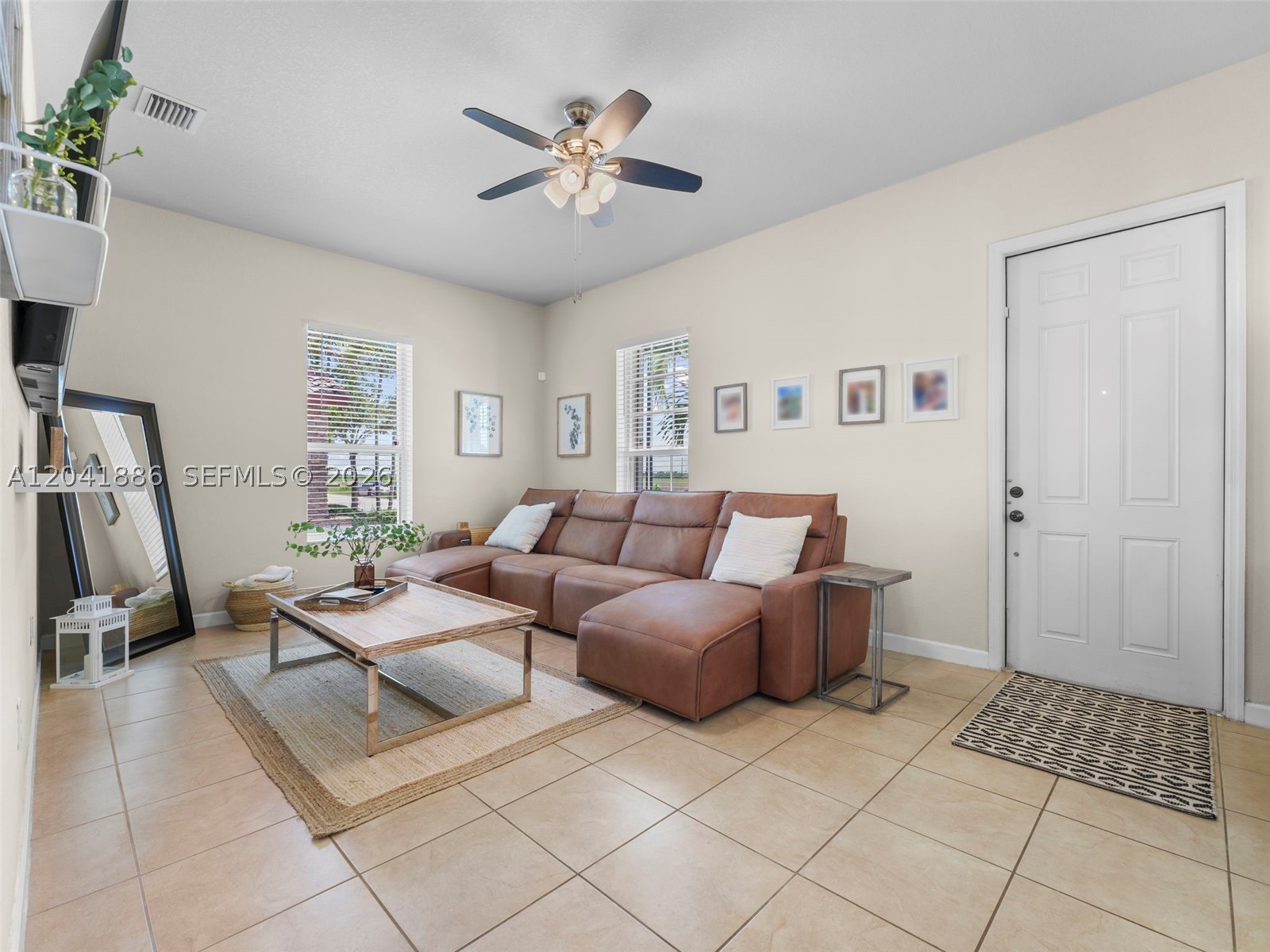 KENDALL COMMONS RESIDENTI - Residential