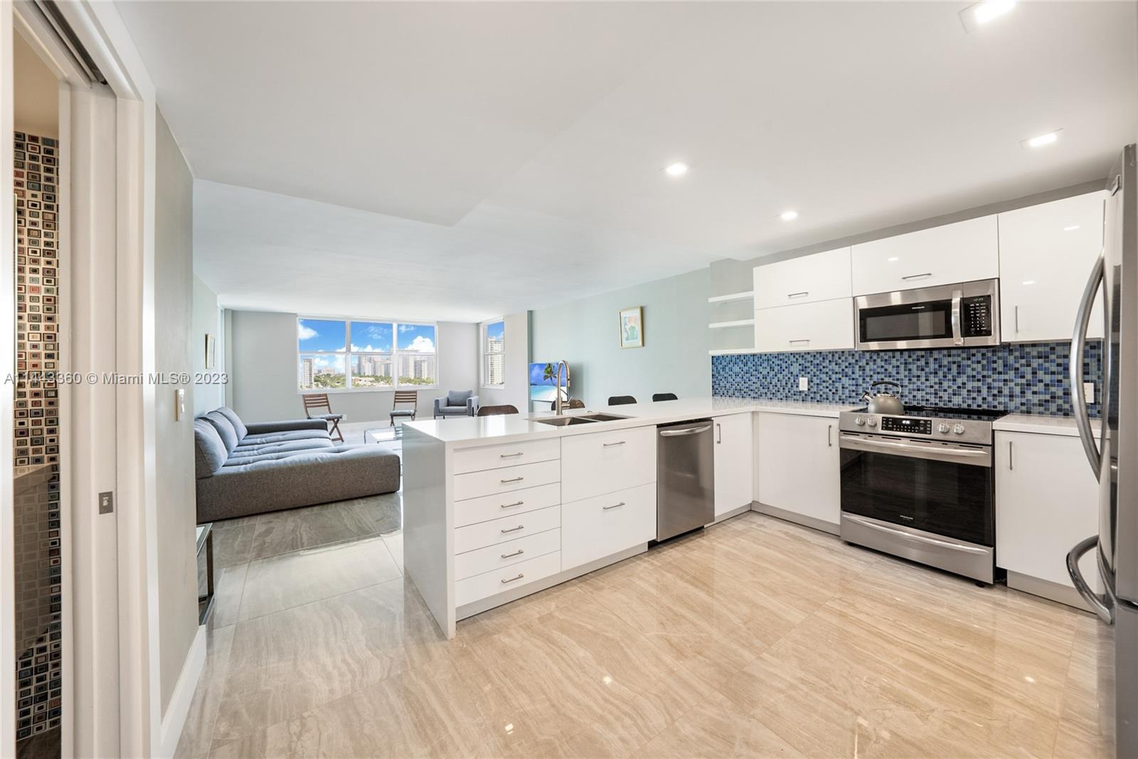 BERKLEY SOUTH CONDO - Residential Lease