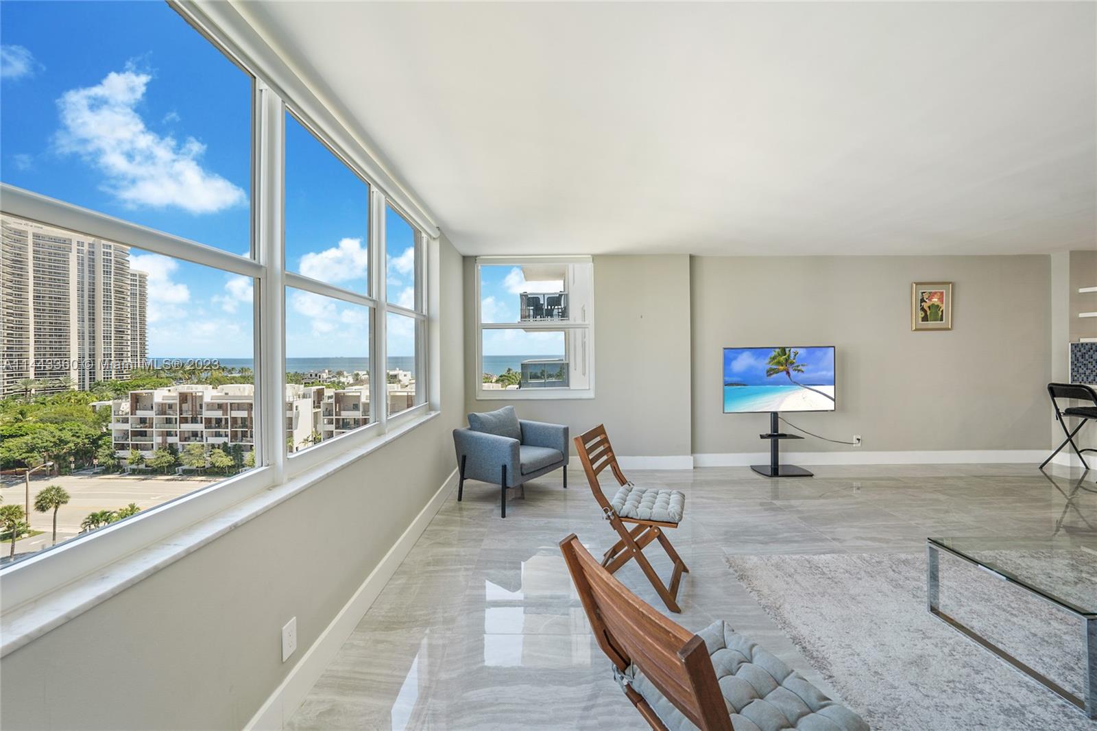 BERKLEY SOUTH CONDO - Residential Lease
