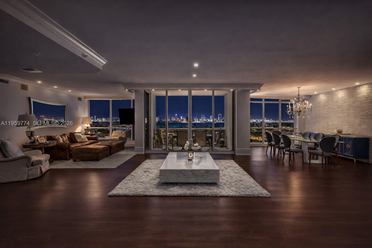 SUNSET HARBOUR NORTH COND - Residential
