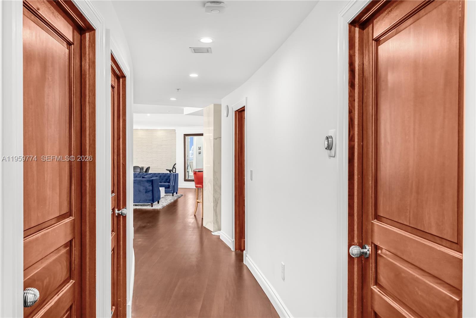 SUNSET HARBOUR NORTH COND - Residential