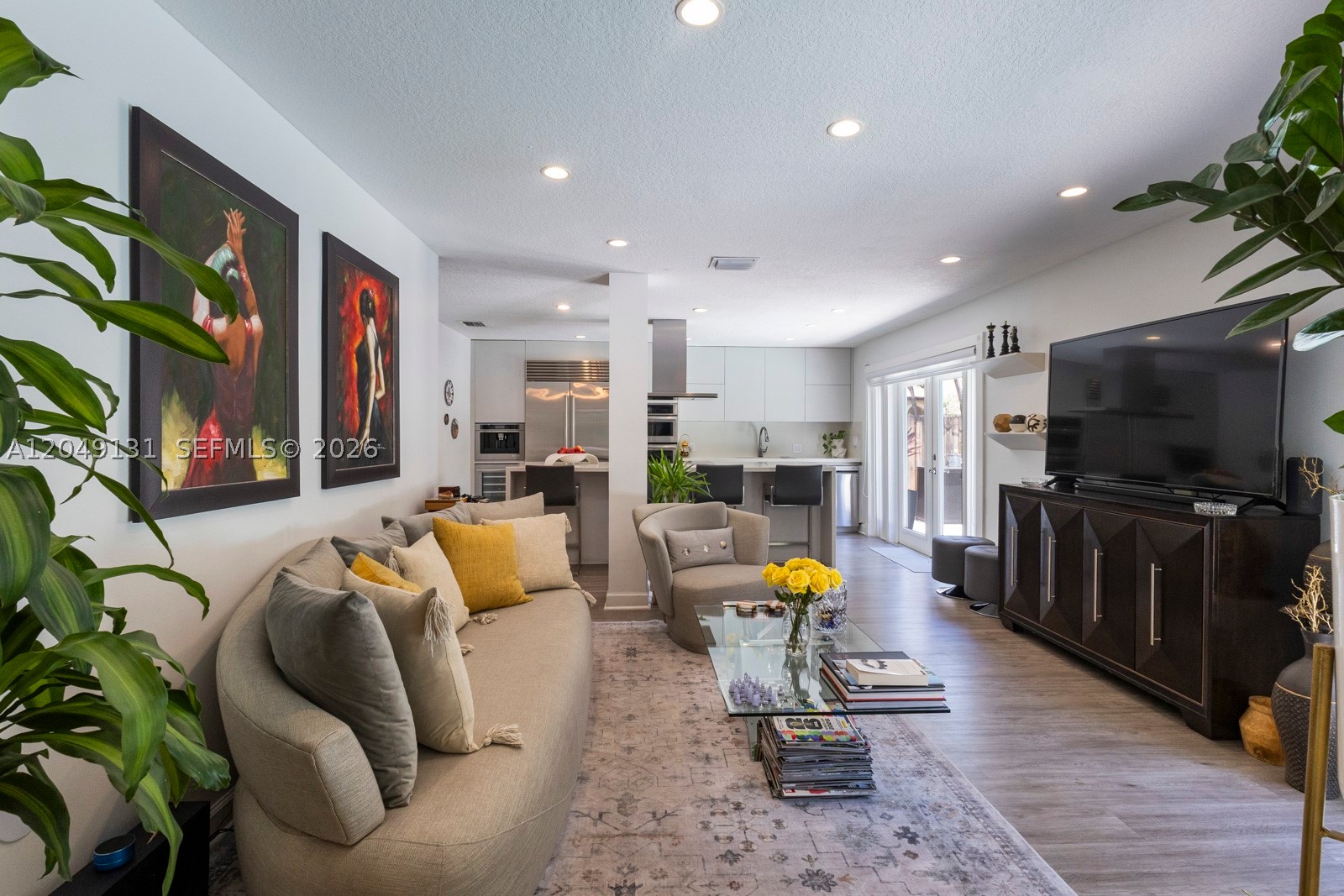 DORAL MEADOWS 1ST ADDN - Residential