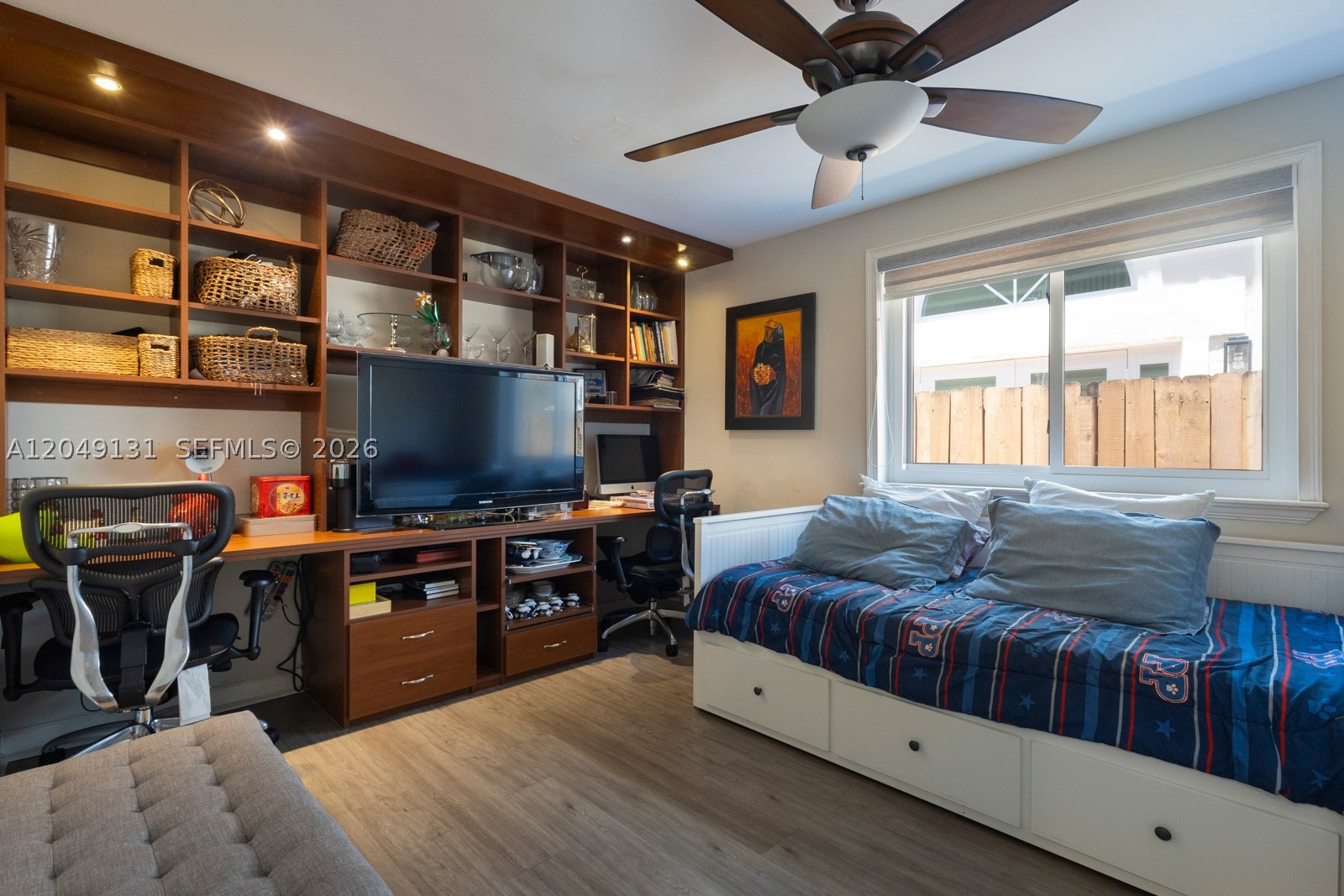 DORAL MEADOWS 1ST ADDN - Residential
