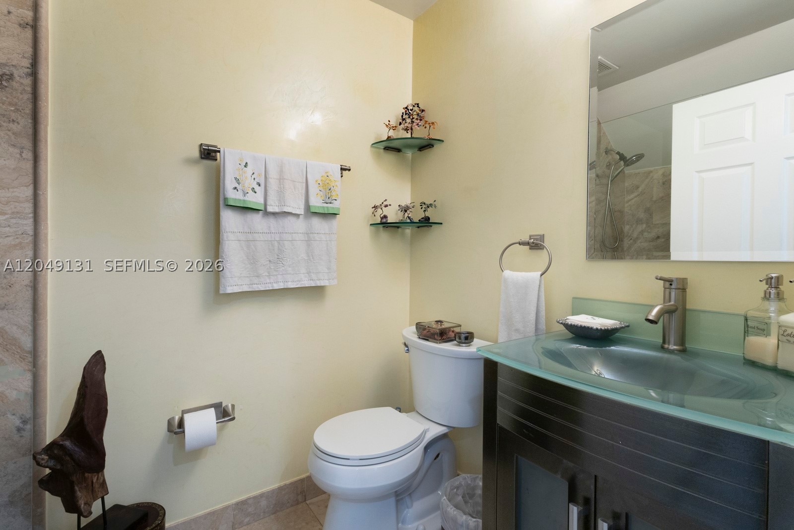 DORAL MEADOWS 1ST ADDN - Residential