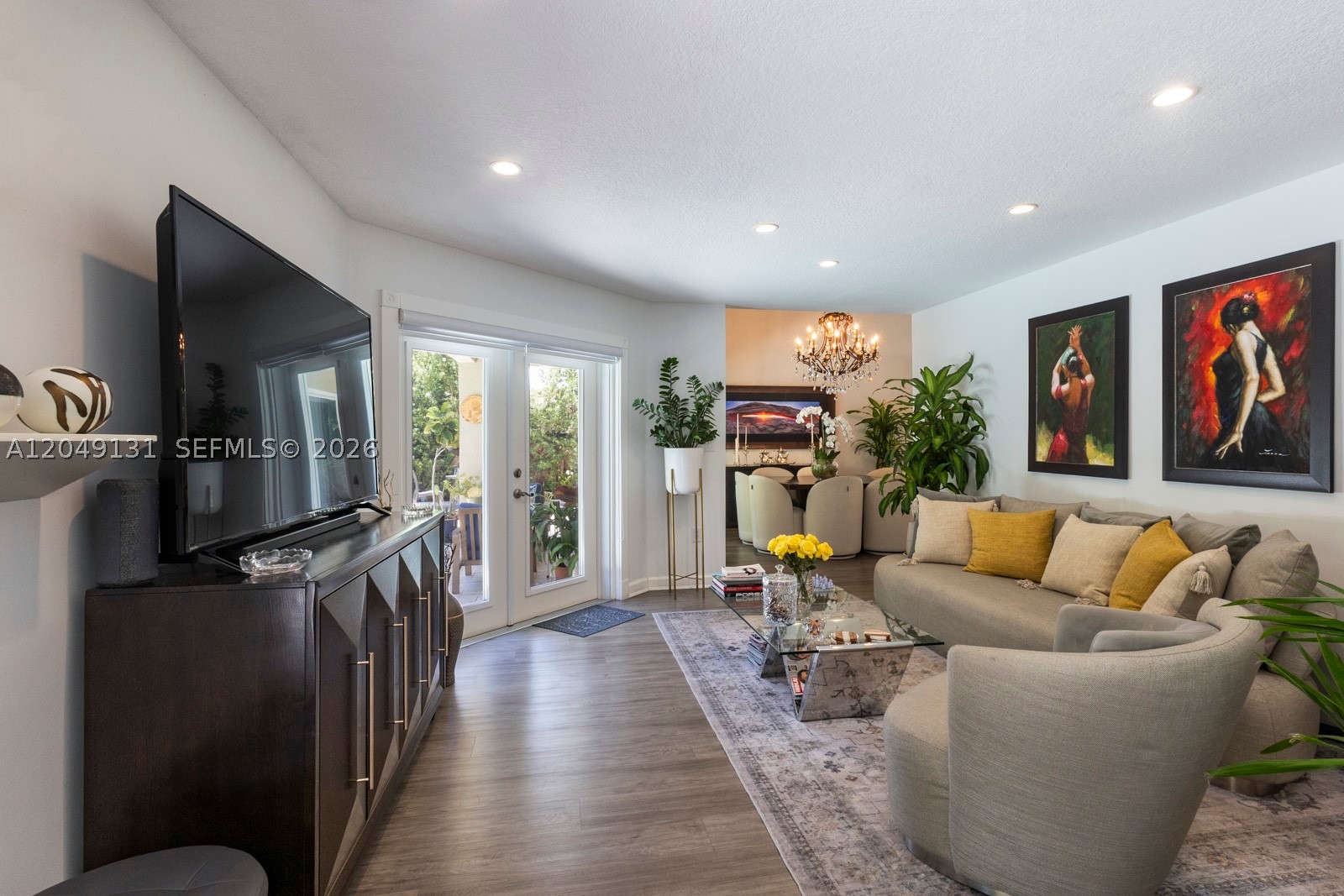 DORAL MEADOWS 1ST ADDN - Residential