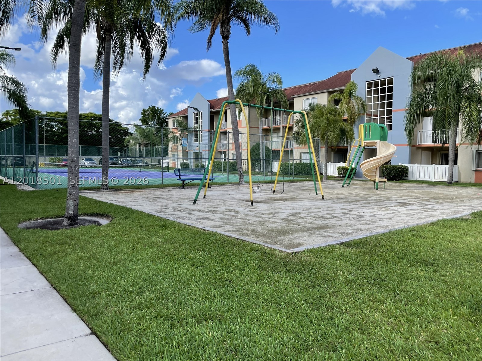VILLA RUSTICA I CONDO - Residential