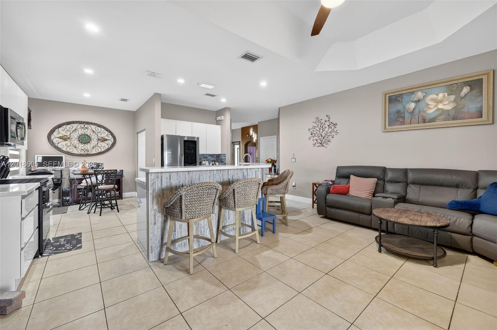 FLORIDIAN BAY ESTATES SOU - Residential