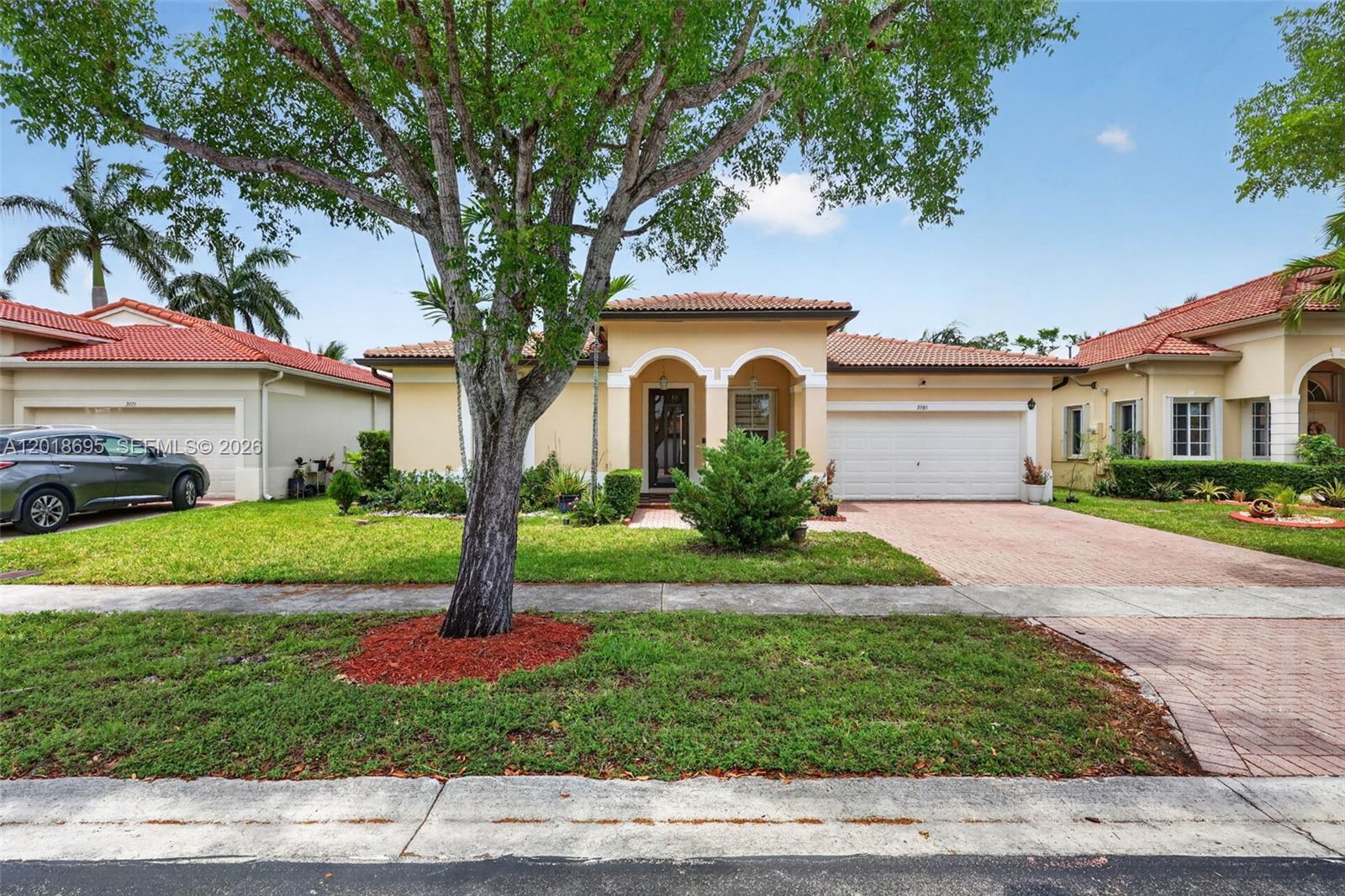 FLORIDIAN BAY ESTATES SOU - Residential