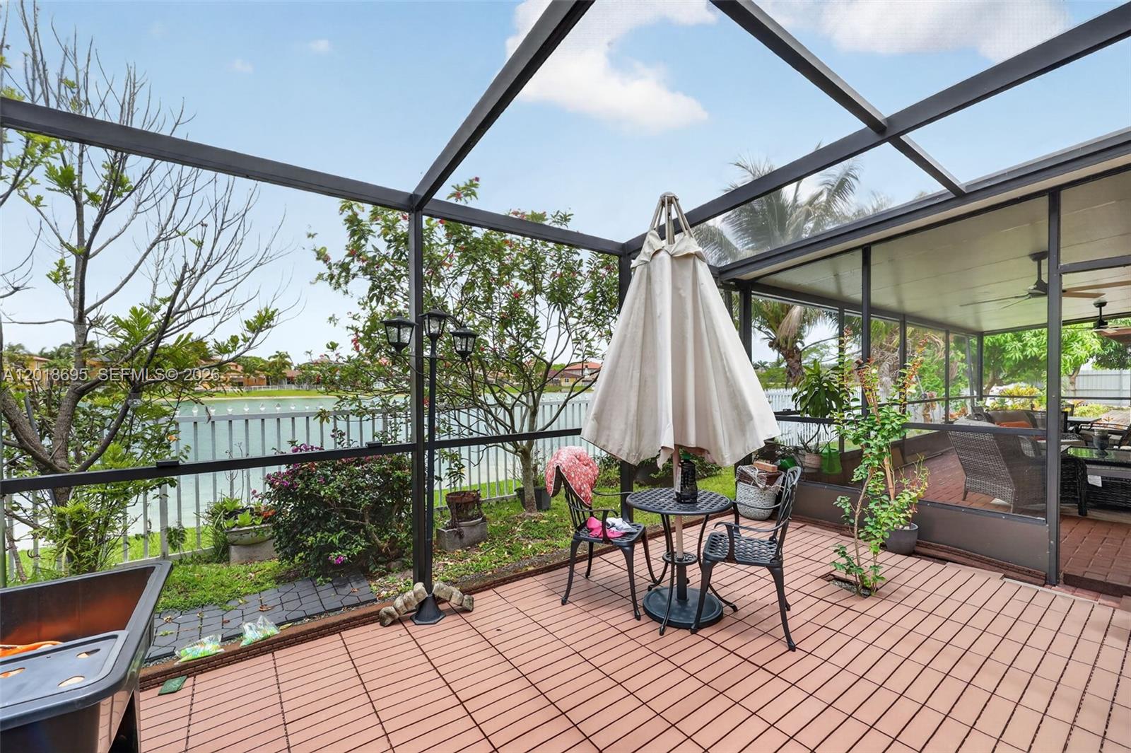 FLORIDIAN BAY ESTATES SOU - Residential