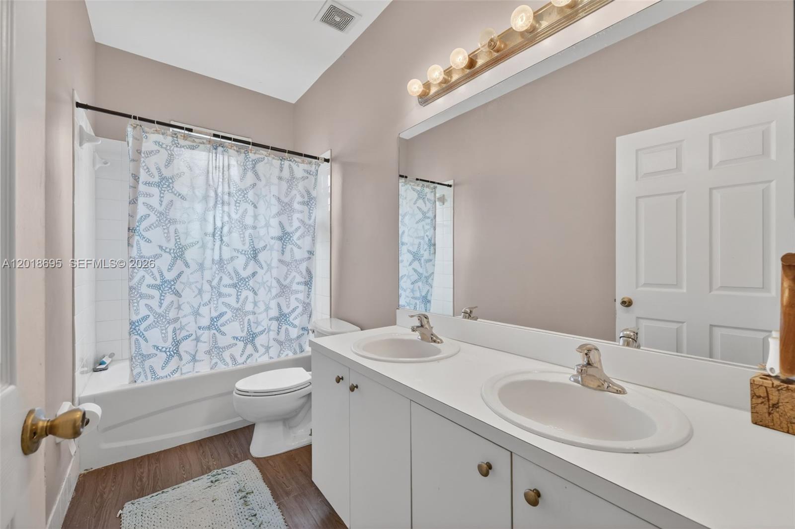 FLORIDIAN BAY ESTATES SOU - Residential