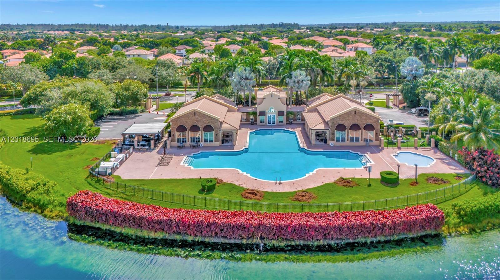 FLORIDIAN BAY ESTATES SOU - Residential