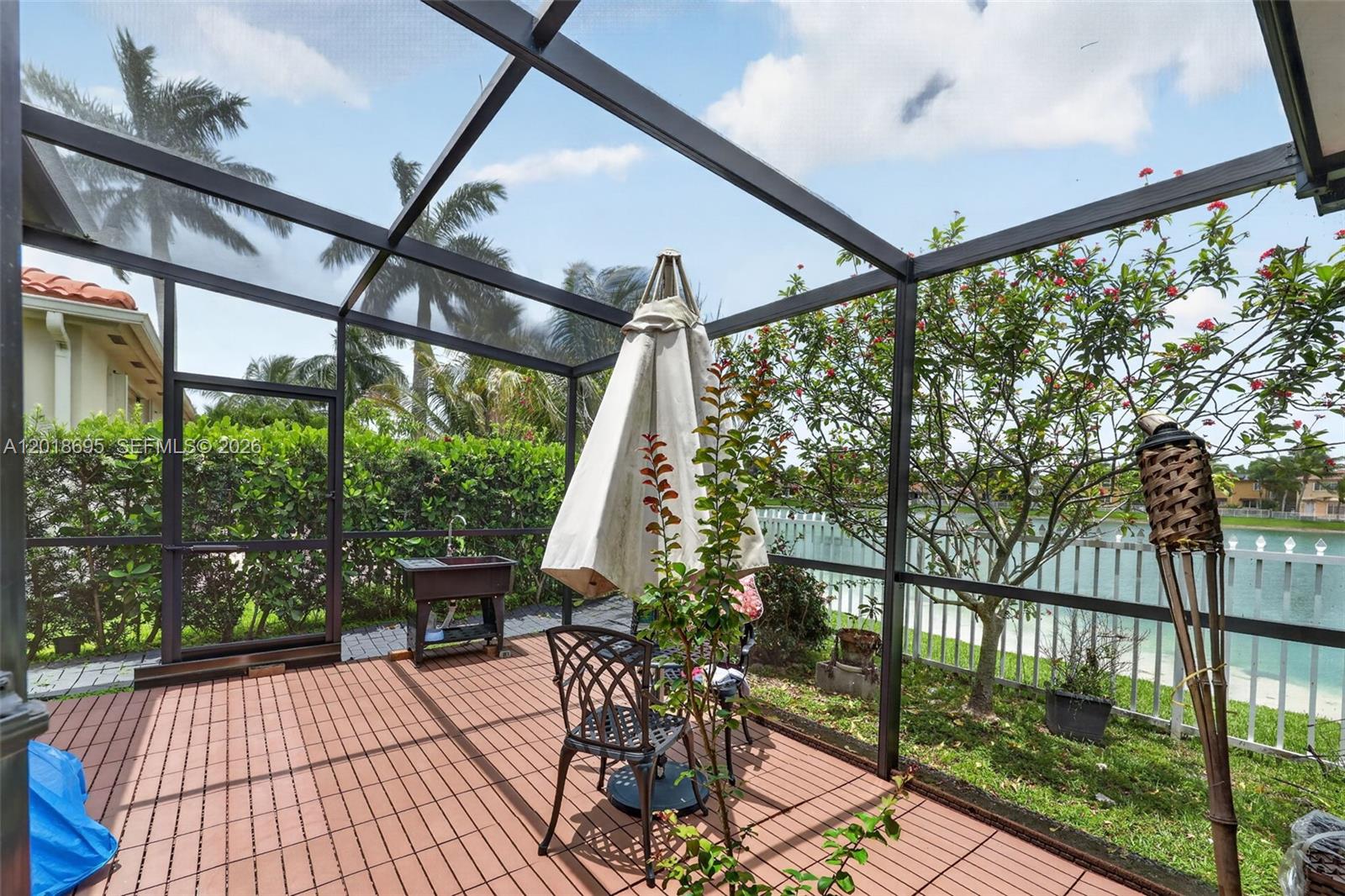 FLORIDIAN BAY ESTATES SOU - Residential