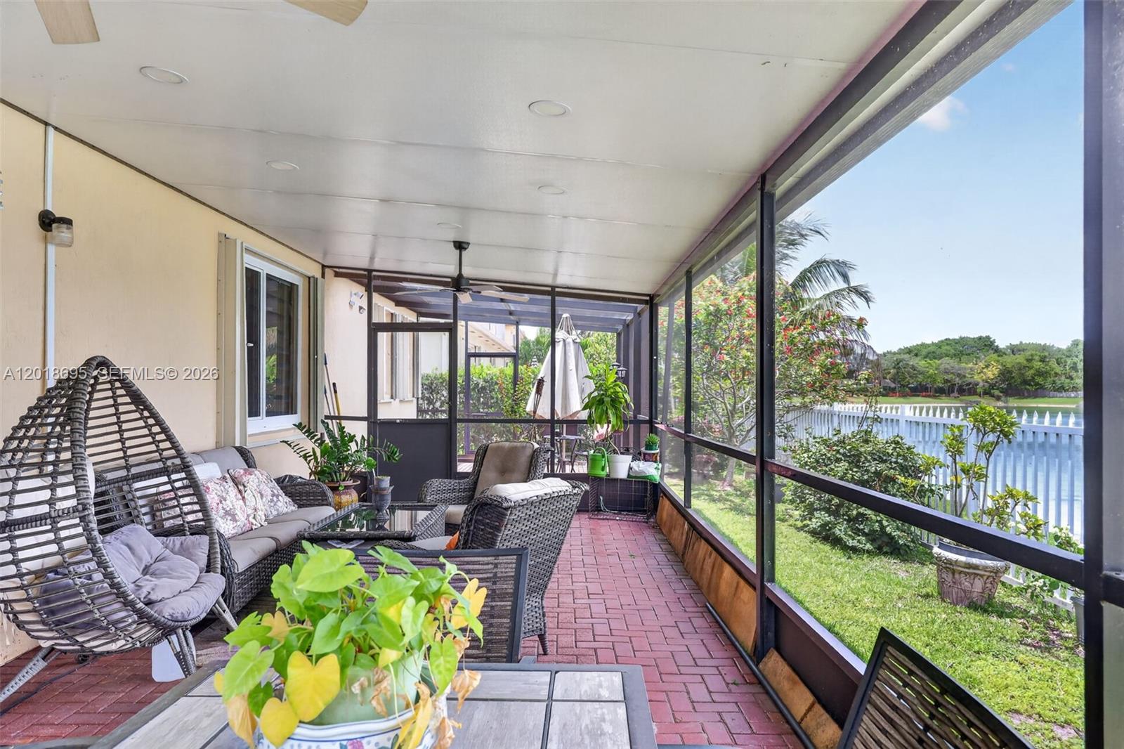 FLORIDIAN BAY ESTATES SOU - Residential