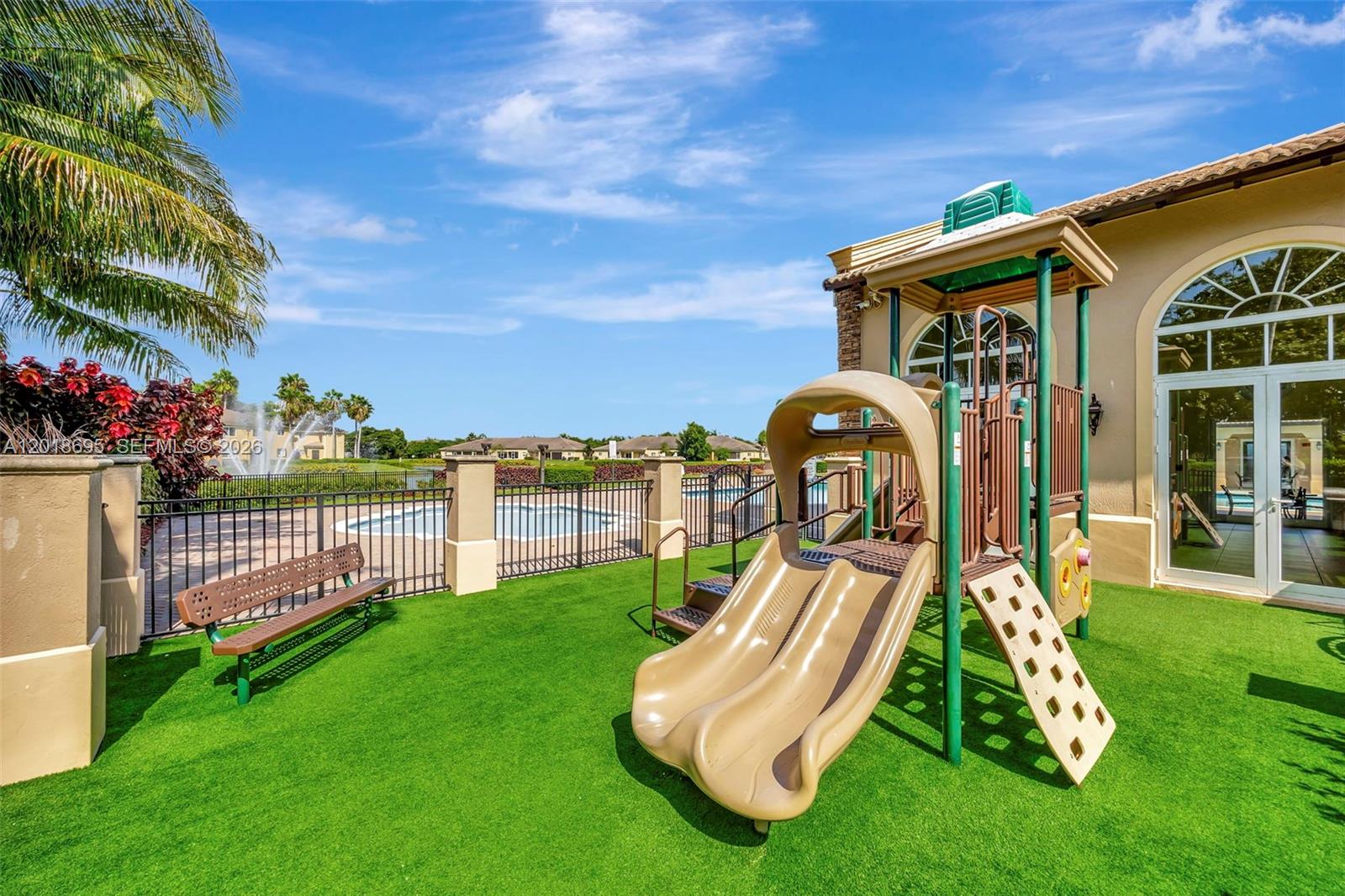 FLORIDIAN BAY ESTATES SOU - Residential