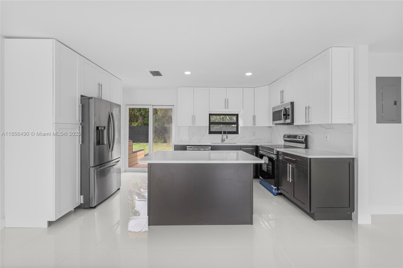 THE COVE - Residential