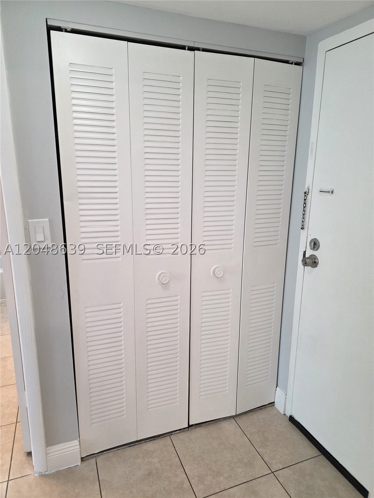 INVERRARY GARDENS CONDO I - Residential Lease