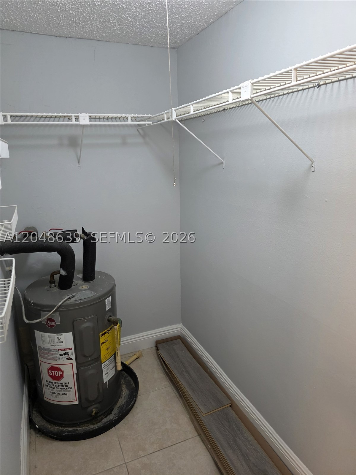 INVERRARY GARDENS CONDO I - Residential Lease