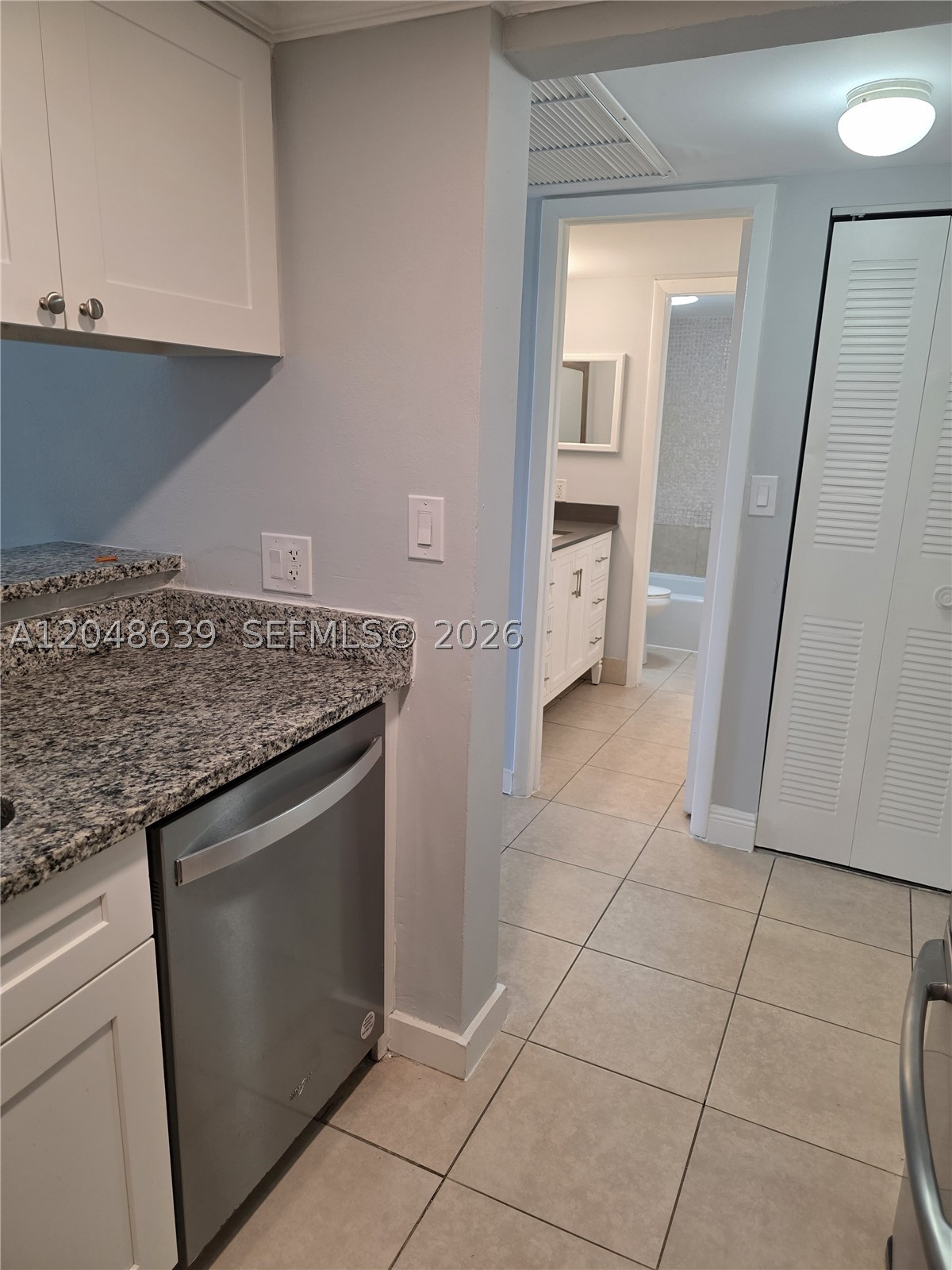INVERRARY GARDENS CONDO I - Residential Lease