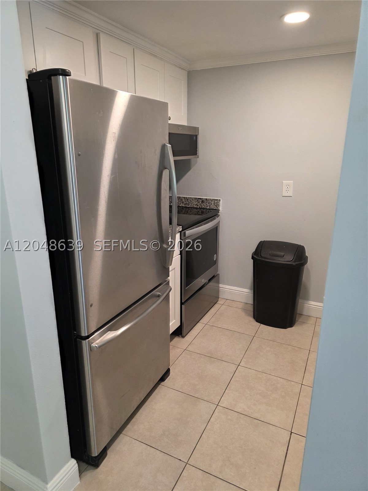 INVERRARY GARDENS CONDO I - Residential Lease