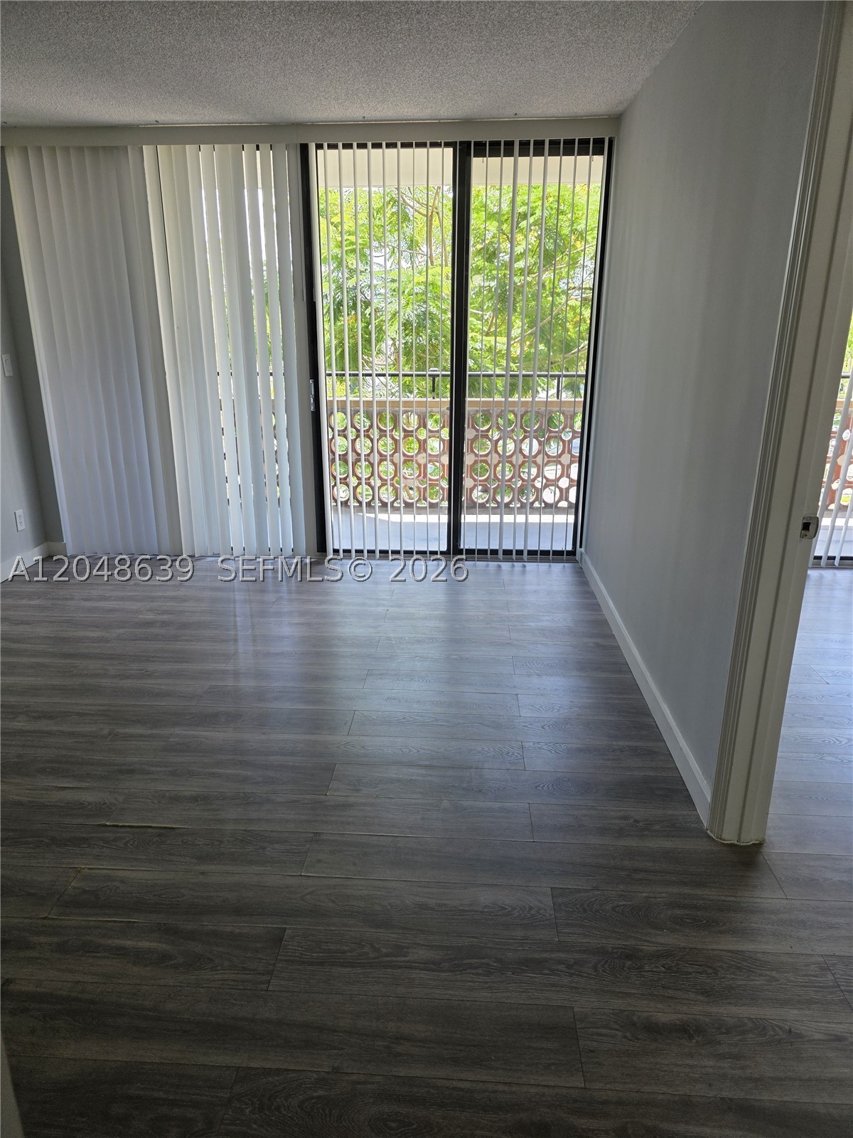 INVERRARY GARDENS CONDO I - Residential Lease