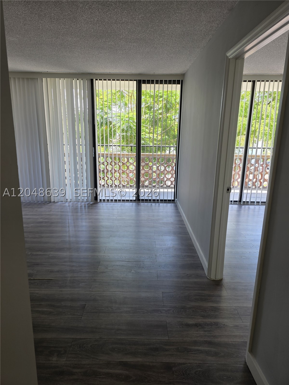 INVERRARY GARDENS CONDO I - Residential Lease