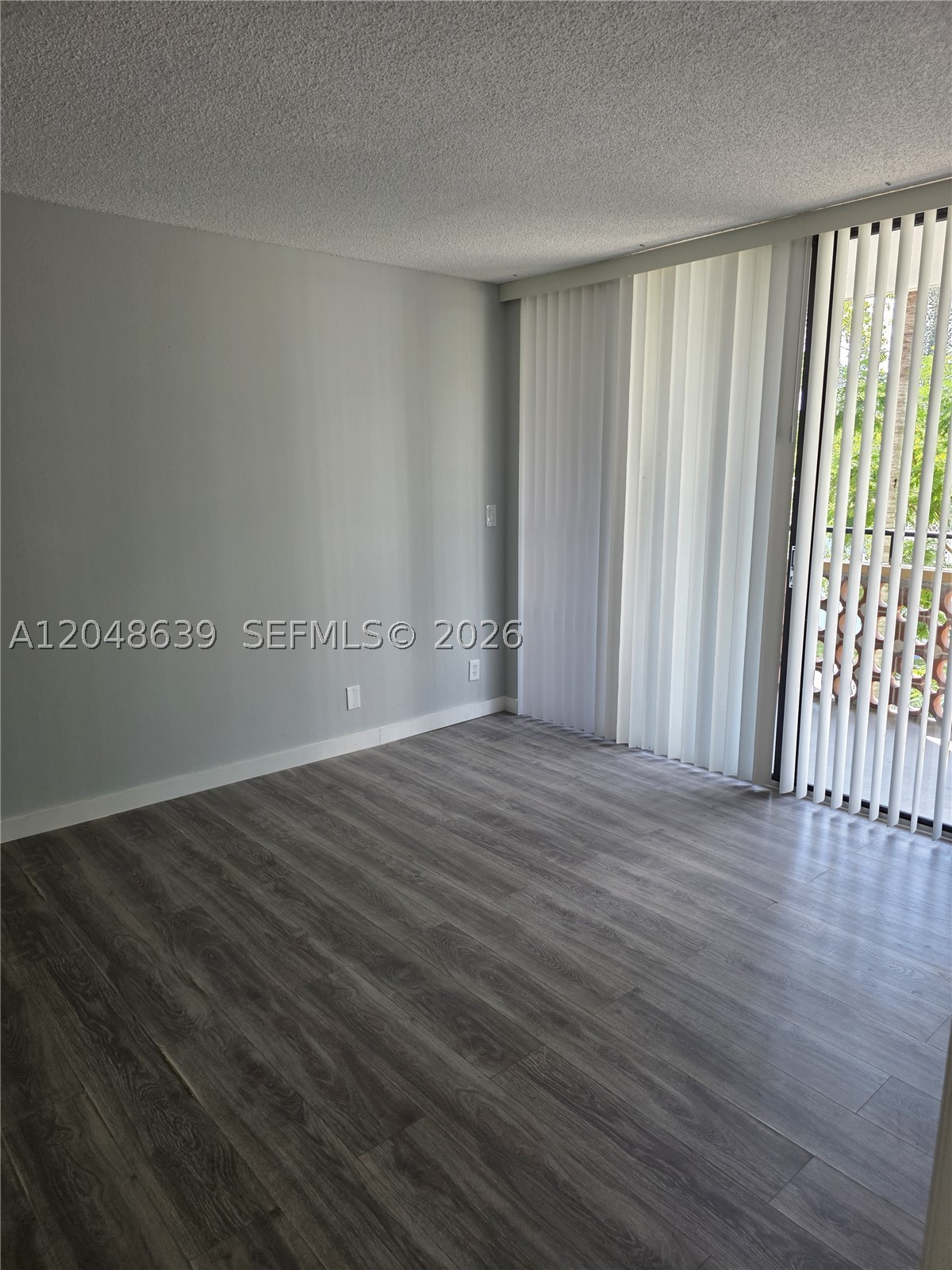 INVERRARY GARDENS CONDO I - Residential Lease