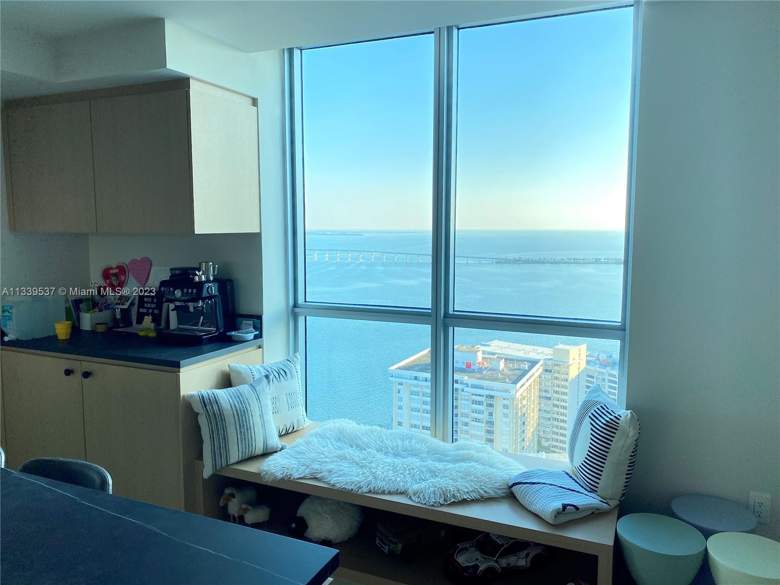 JADE RESIDENCES  BRICKELL - Residential