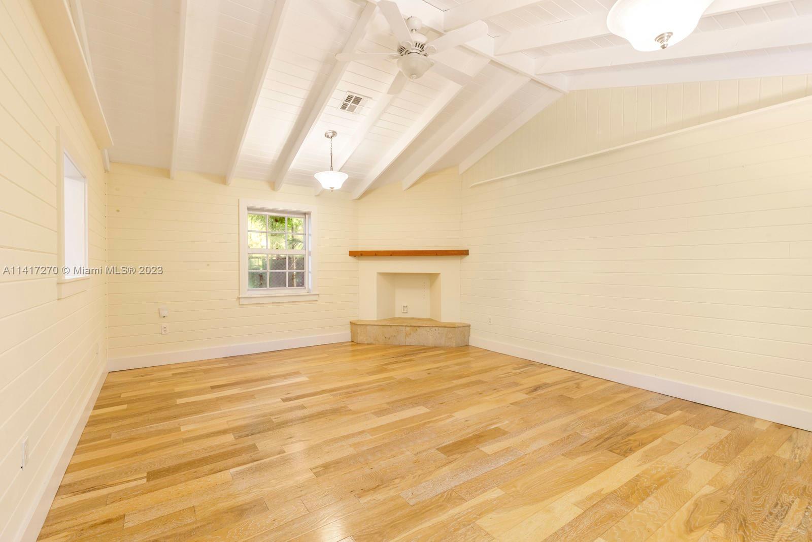 LENNOX PARK - Residential Lease