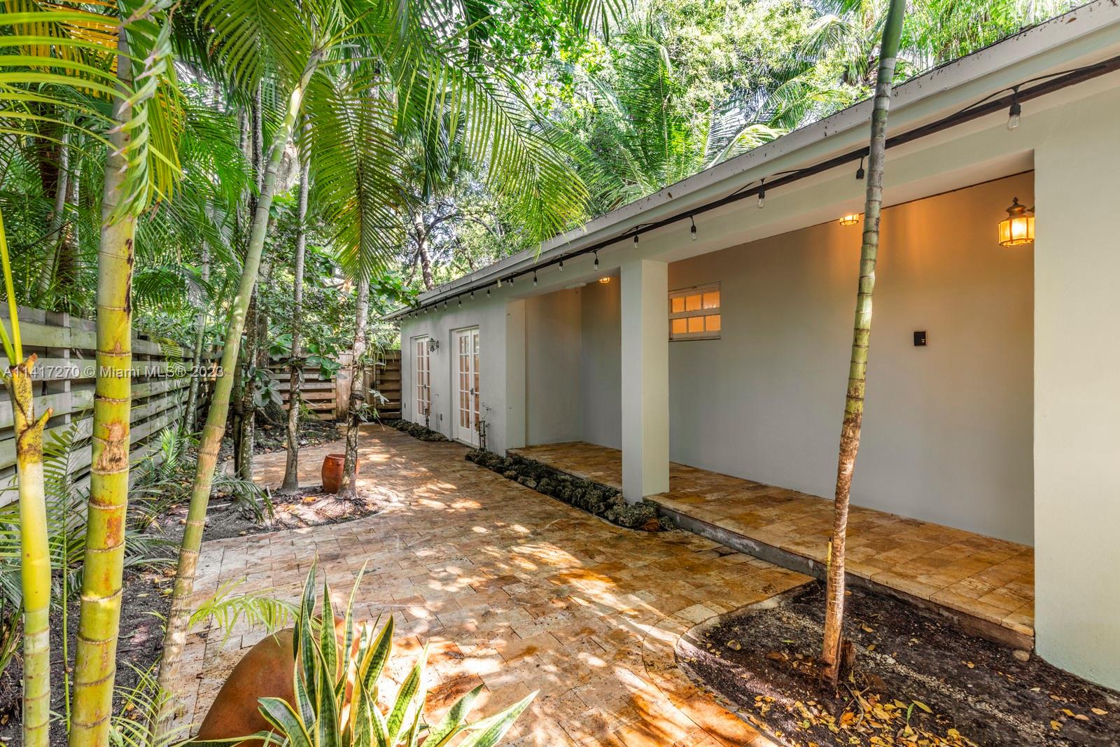 LENNOX PARK - Residential Lease