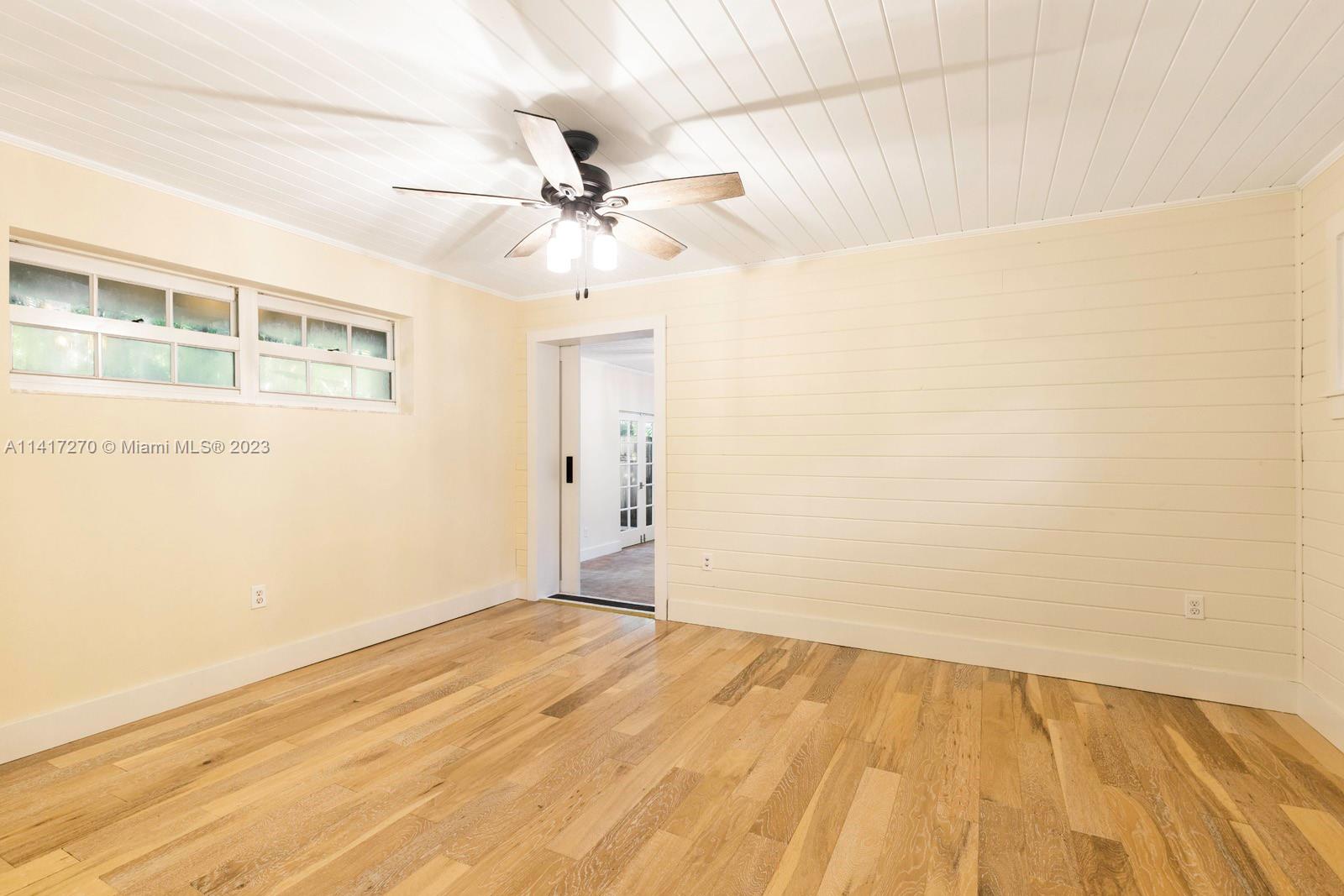 LENNOX PARK - Residential Lease