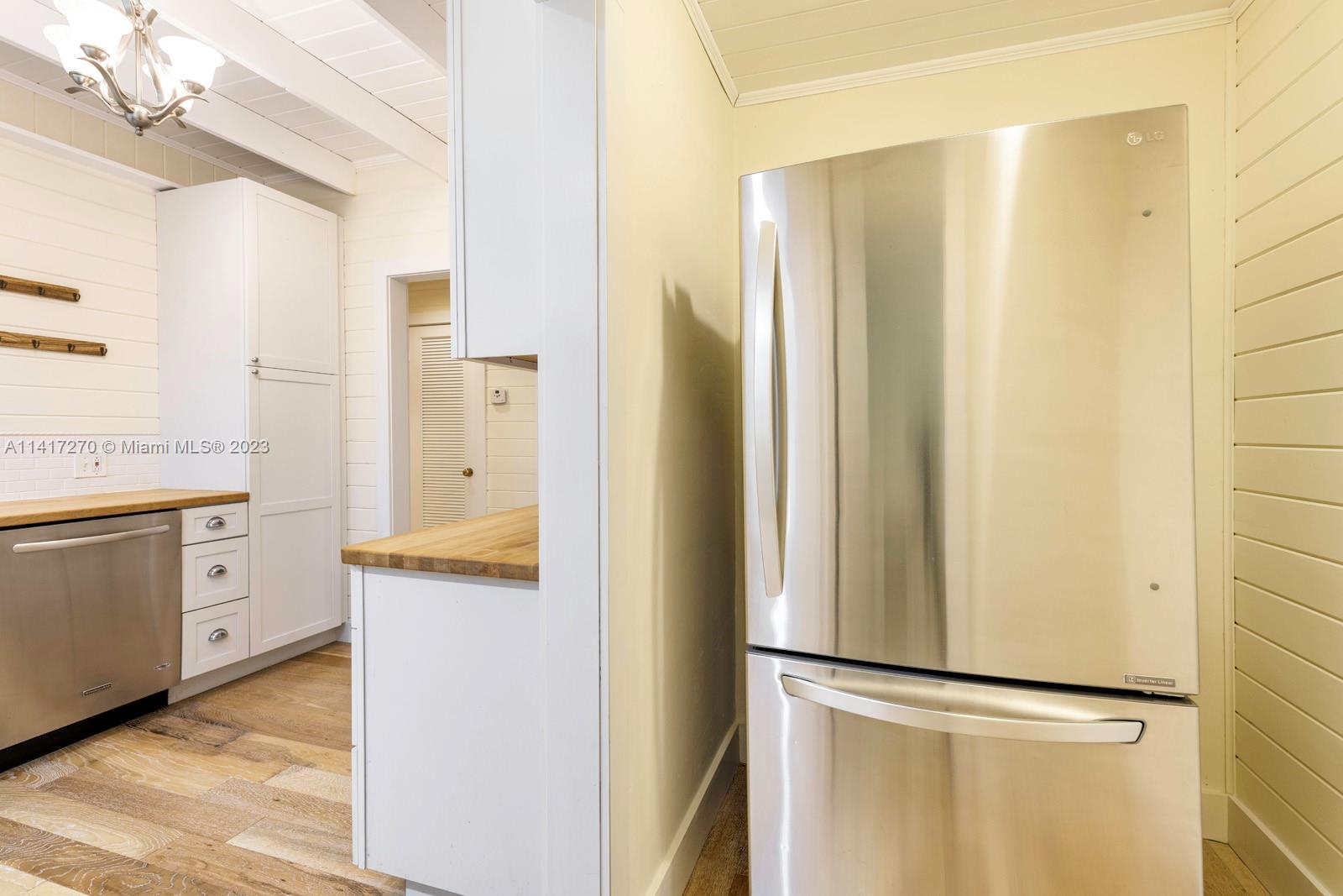 LENNOX PARK - Residential Lease