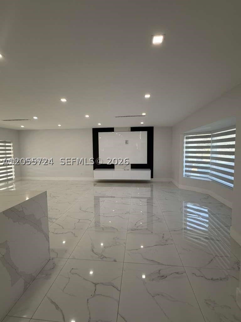 WHISPERING PINES ESTATES - Residential Lease