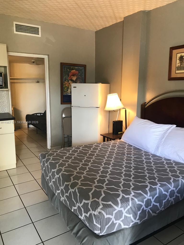 Excellent investment opportunity at Diplomat Golf & Racquet Club in Hallandale Beach.
Two income-producing units available — both currently rented with established tenants in place, providing immediate cash flow from day one. Ideal for investors seeking stable rental income in a high-demand rental market.
Located just minutes from the beach, Gulfstream Park, Aventura Mall, shopping, dining, and major highways. The community offers pool, tennis courts, clubhouse, and well-maintained grounds.
Strong rental demand area with long-term upside potential. Perfect opportunity to add performing assets to your South Florida portfolio.