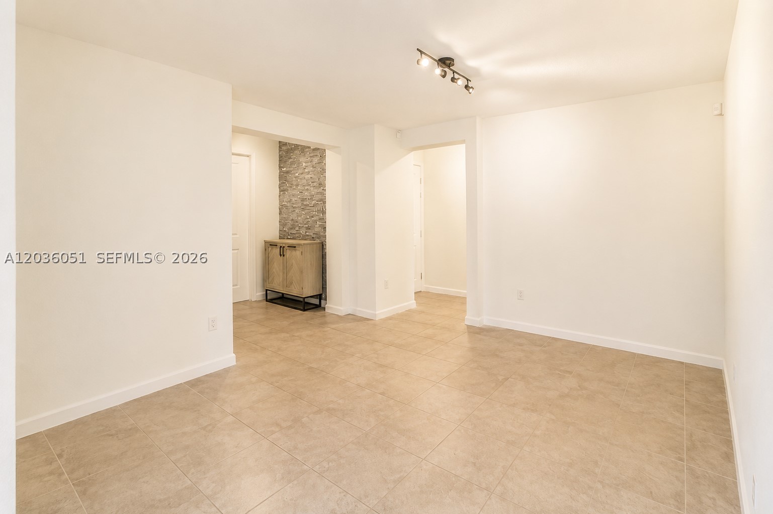 KINGMAN COMMONS - Residential